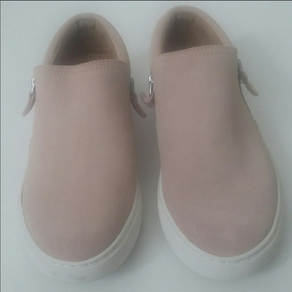 NWOT Kenneth Cole light pink sneakers size 6.5 - Picture 1 of 3